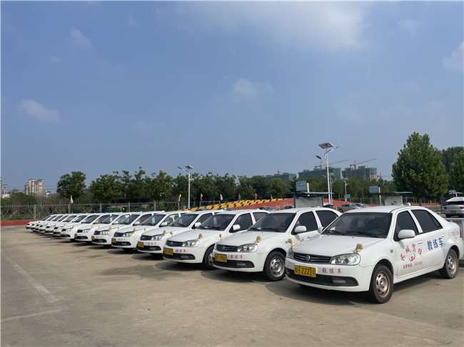 梁山駕校風(fēng)采